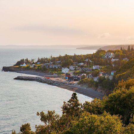 Tides Inn Guest Suites Halls Harbour Екстер'єр фото