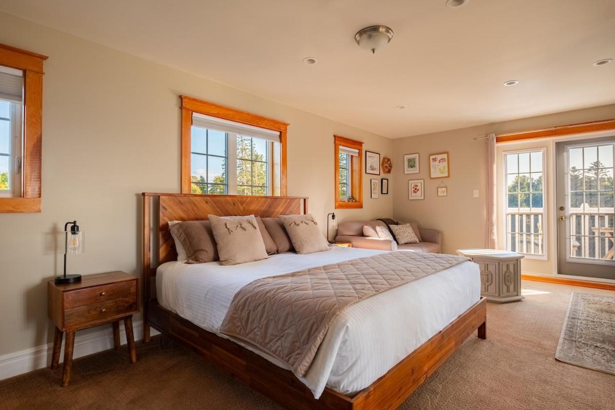 Tides Inn Guest Suites Halls Harbour Екстер'єр фото